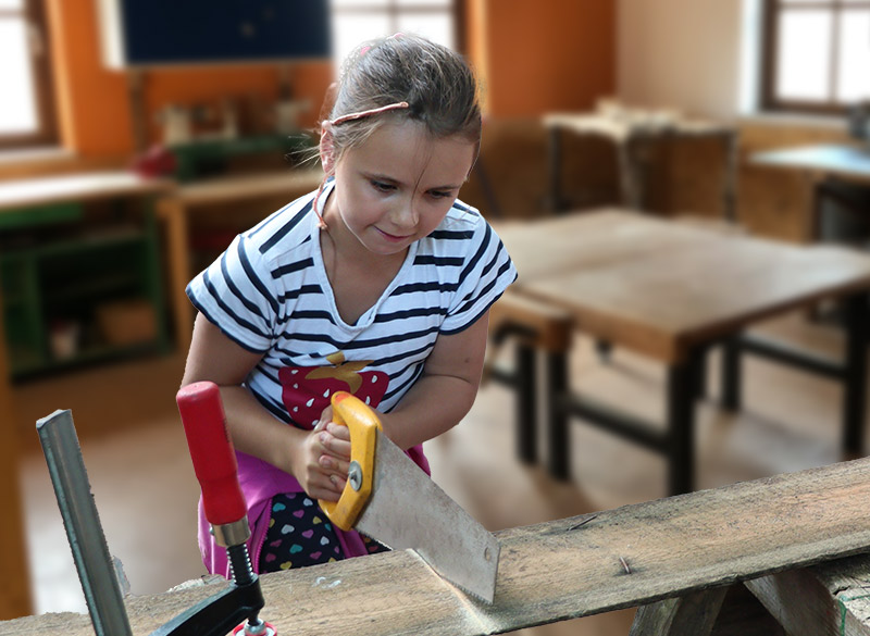 News-Bild Baustelle: Kinder im Bauspielbereich der Jugendfarm